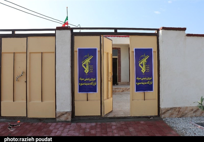 سپاهیها در این جزیره ۱۰۰ ویلا ساختند