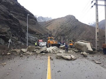 جادههای چالوس و تهران شمال هنوز بستهاند؟