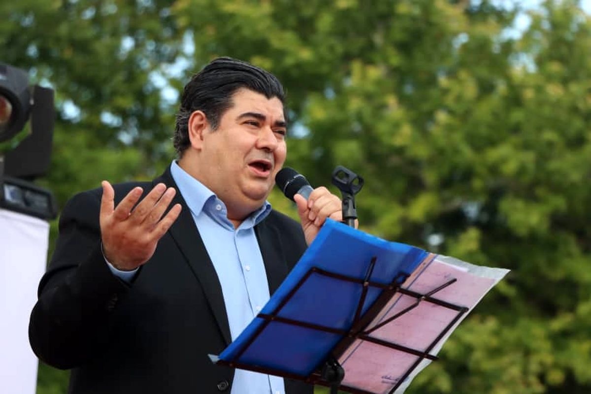 سالار عقیلی میخواهد جای شجریان را بگیرد؟ سالار عقیلی میخواهد جای شجریان را بگیرد؟