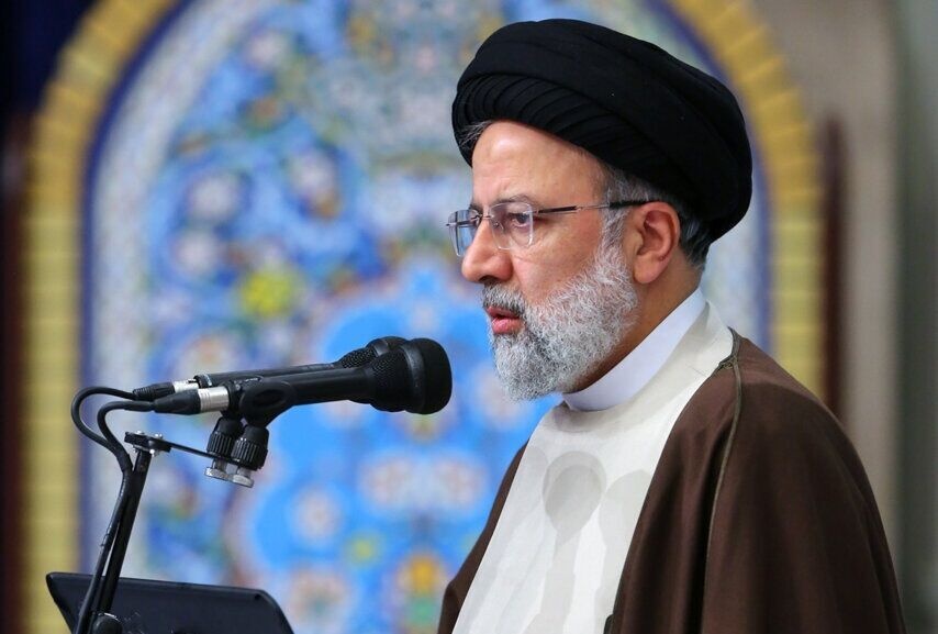 نماز خواندن رئیسی در کاخ ریاست جمهوری نیکاراگوئه +عکس نماز خواندن رئیسی در کاخ ریاست جمهوری نیکاراگوئه +عکس