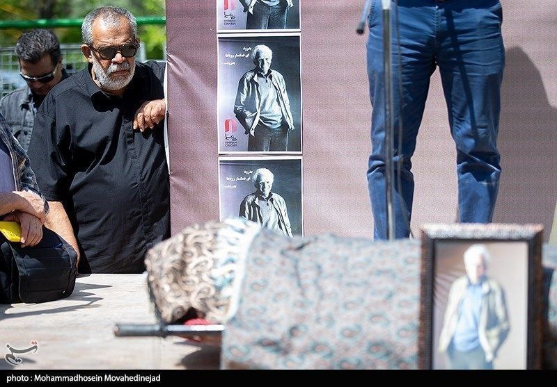 مراسم تشییع و تدفین پیکر کیومرث پوراحمد