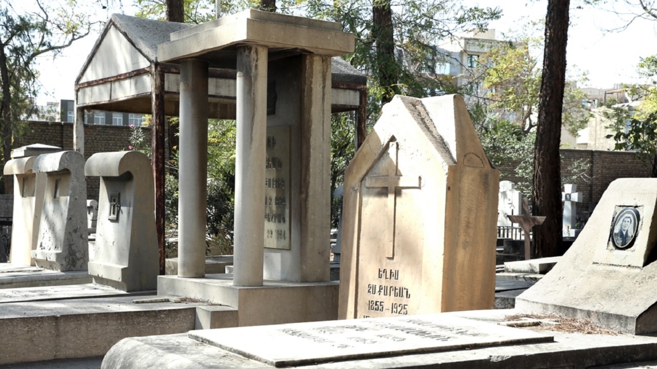 گورستان خارجیها در تهران کجاست؟ + عکس