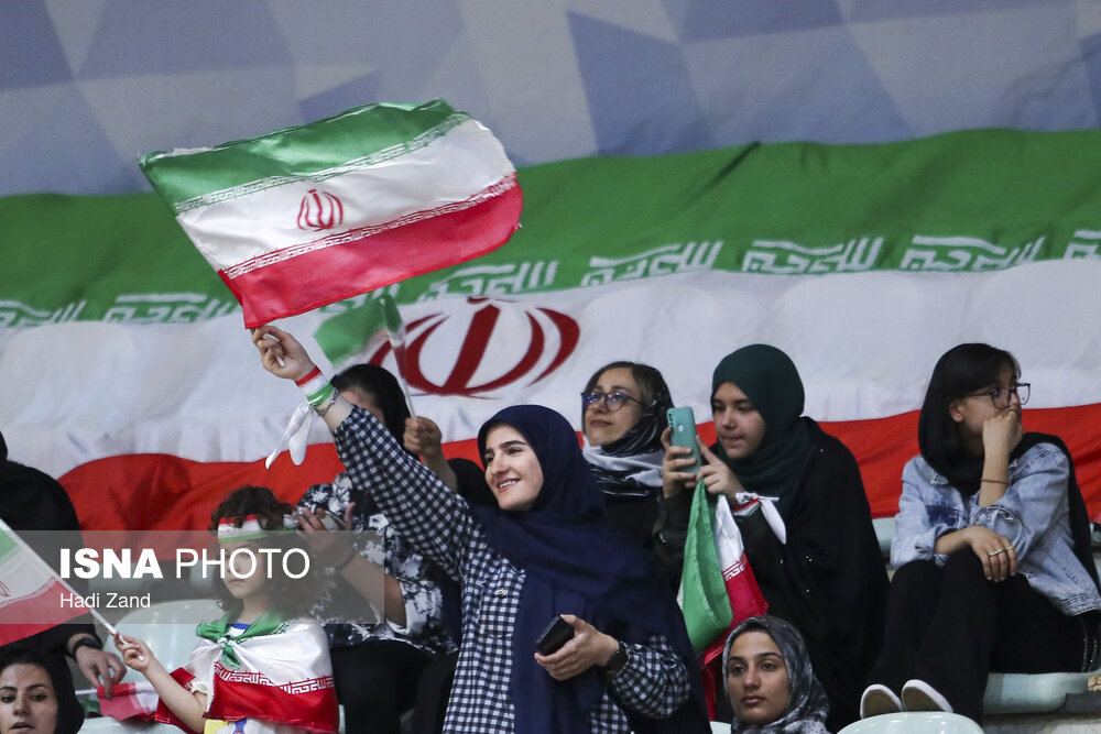 زنان بالاخره وارد این استادیوم‌ تهران شدند + عکس