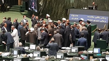 ساعت کار کارمندان چقدر کم میشود؟/ موافقت اولیه کمیسیون اجتماعی
