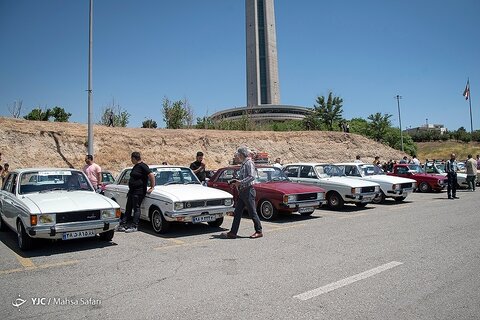 کلوپ پیکانسواران در برج میلاد غوغا به پا کردند+ عکس