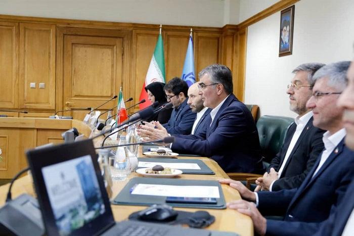 دیدار رئیس بانک مرکزی با ناجی اقتصاد روسیه + تصاویر