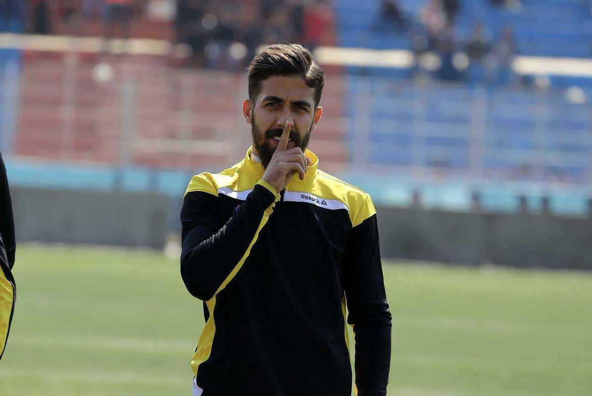 فوری/ یک بازیکن دیگر هم درخواست جدایی از پرسپولیس را داد فوری/ یک بازیکن دیگر هم درخواست جدایی از پرسپولیس را داد