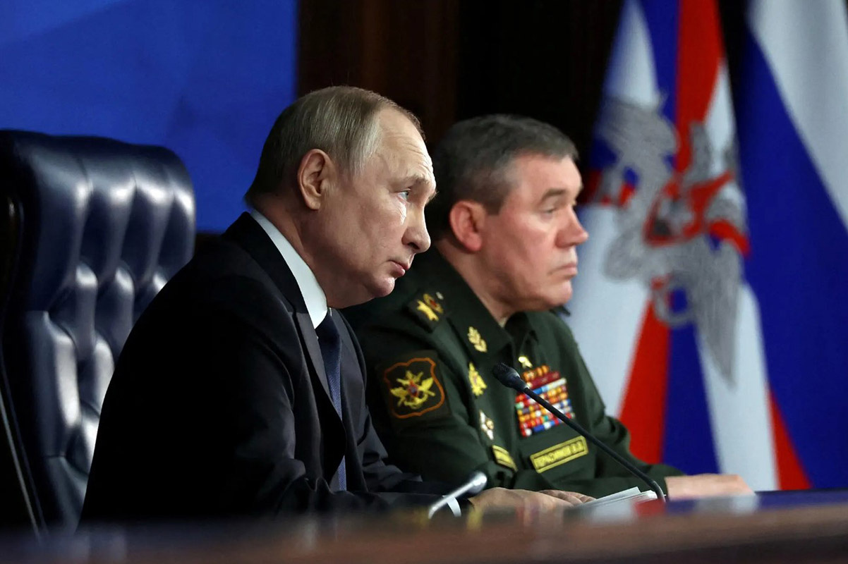 فوری/ فرمانده جنگ روسیه برکنار شد فوری/ فرمانده جنگ روسیه برکنار شد