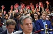 اعتراض با دست‌های خونین در کنگره‌ی آمریکا