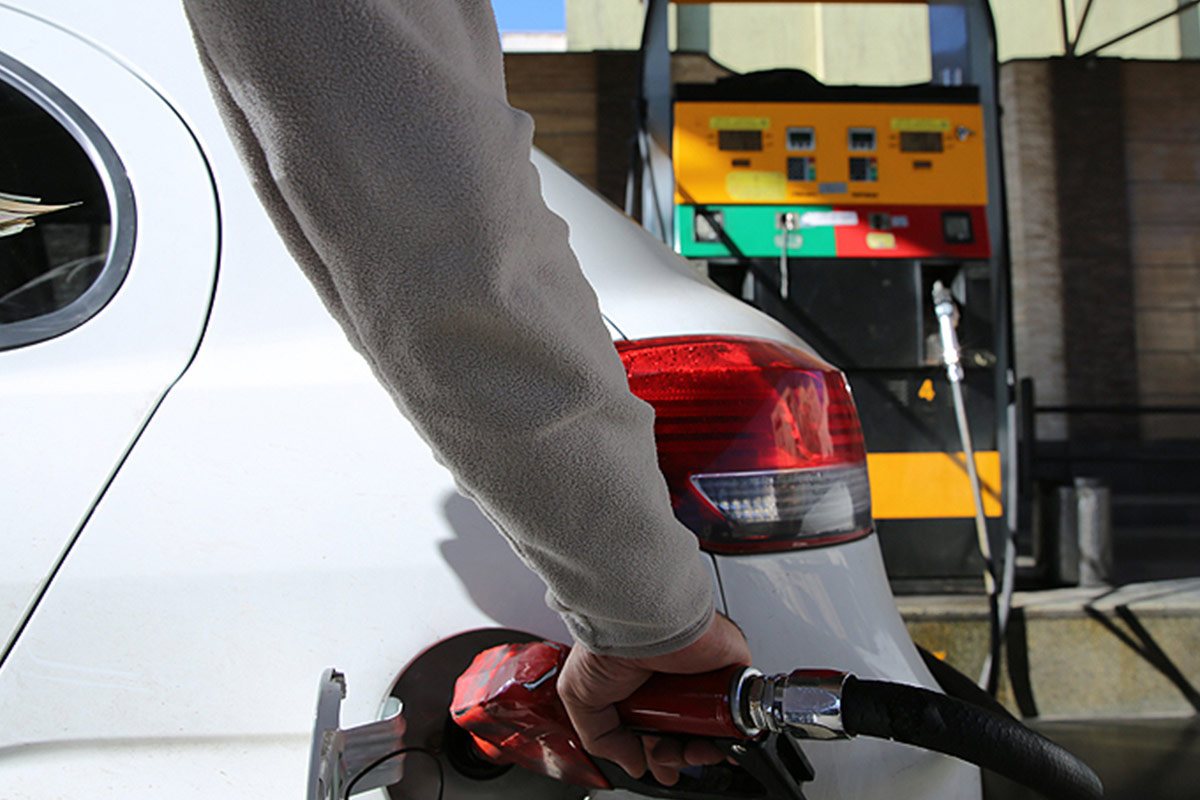 افزایش قیمت بنزین نیازمند تصمیم سران قوا؟