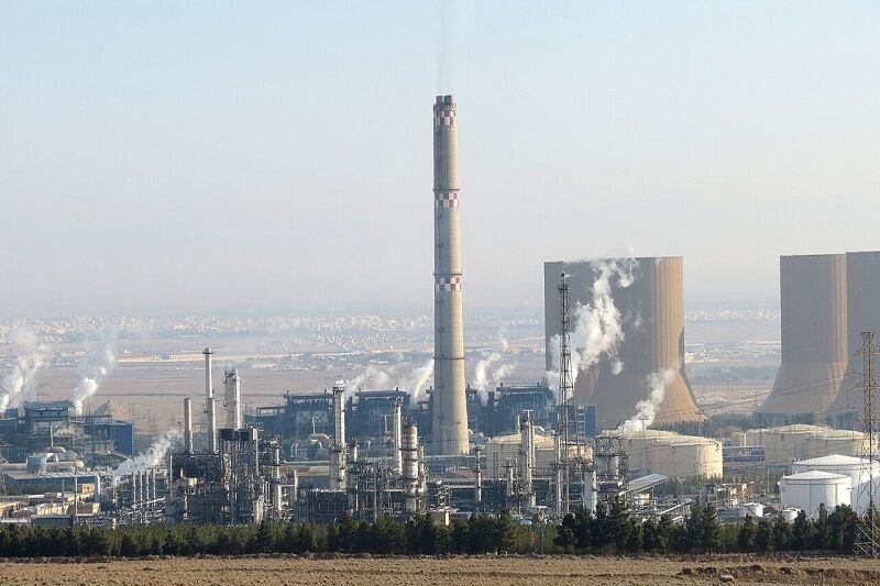 آغاز مازوت سوزی در نیروگاه شازند / مردم این استان در انتظار آلودگی بیشتر
