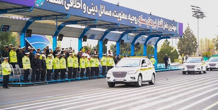 مانور خودروهای امدادی گروه بهمن در طرح رزمایش ترافیکی زمستان ۱۴۰۲