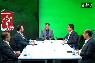 در بورس ۱۴۰۳ ریسکی سرمایهگذاری کنیم یا تدافعی؟