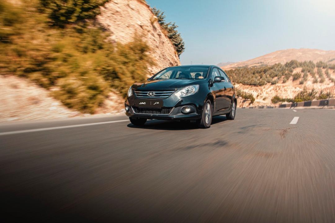 جک J۴ پرفروشترین سدان اقتصادی بازار / تیراژ بالا و خدمات سراسری کرمان موتور جک J۴ پرفروشترین سدان اقتصادی بازار / تیراژ بالا و خدمات سراسری کرمان موتور