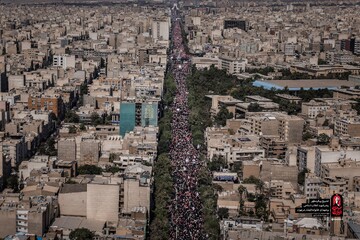 بدرقه تاریخی رهبر شهید